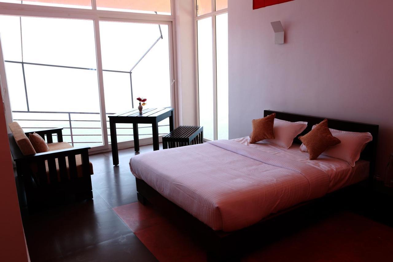 Forest County Hotel Munnar Kültér fotó
